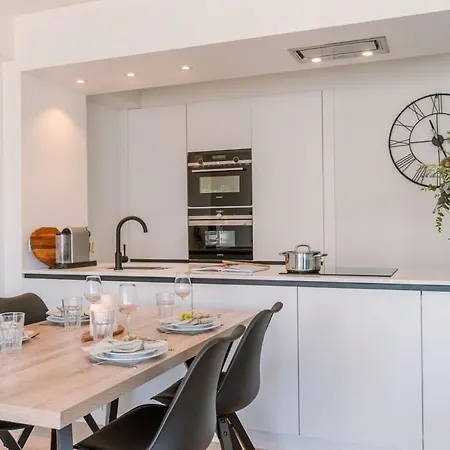 Huswell - Lovely With Lateral Sea View And Parking Ostenda